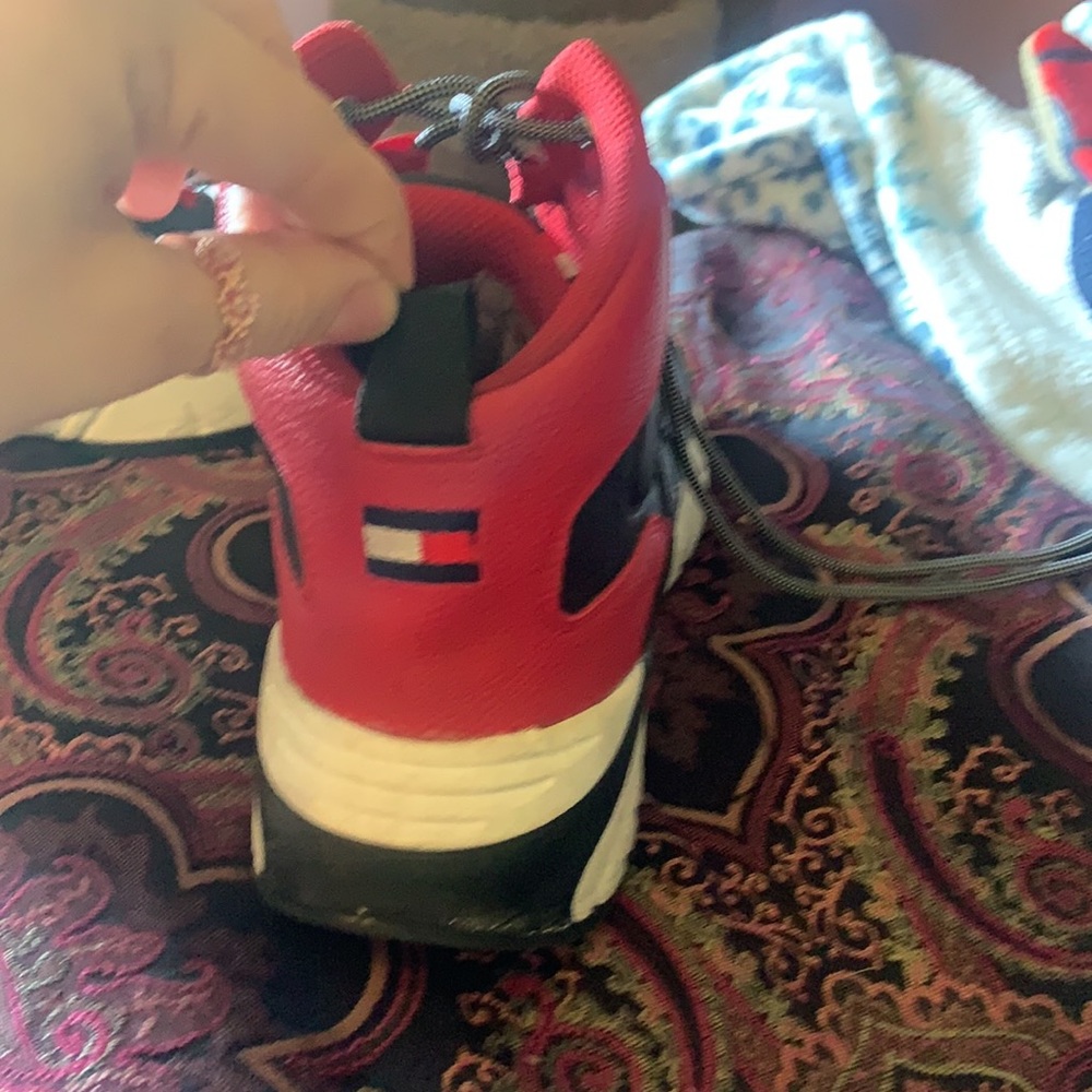 shoes - Picture 2 of 2